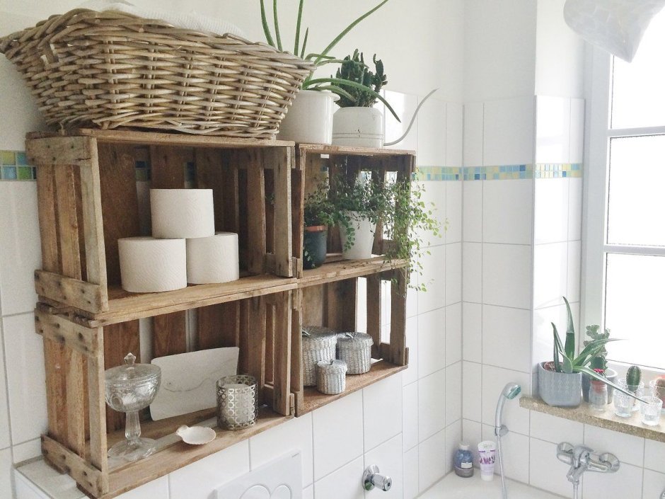 Полки в ванную для полотенец деревянная