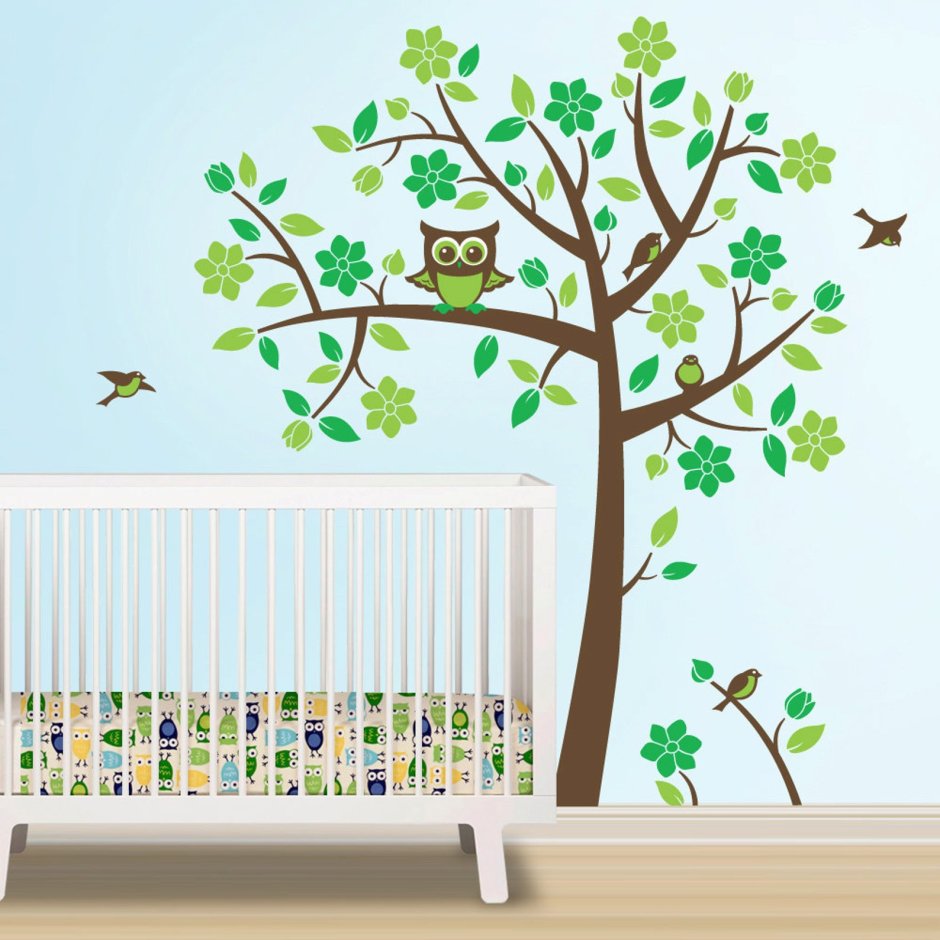 Дерево на стене в детской