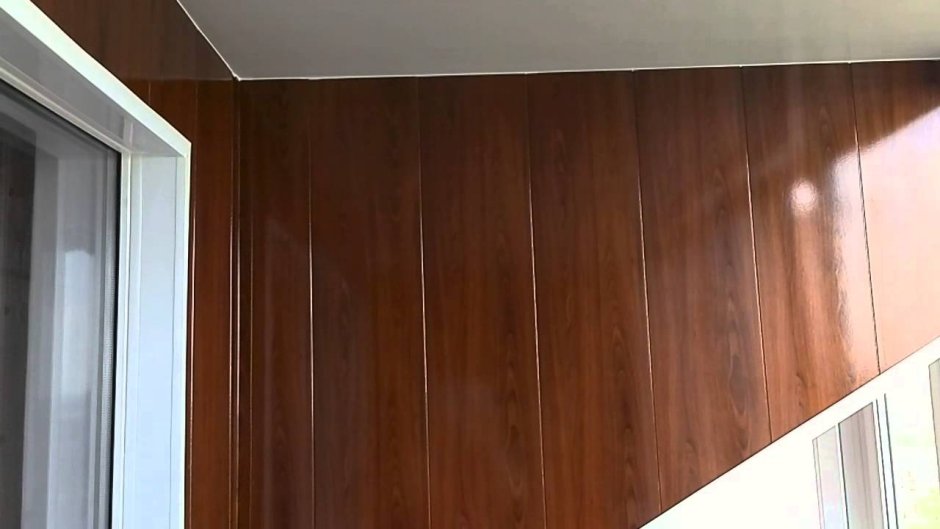 Обшивка балкона МДФ панелями своими