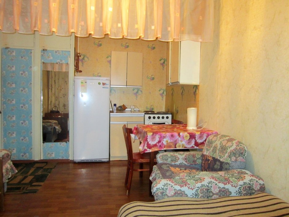 Комнаты в общежитии на Комсомольской