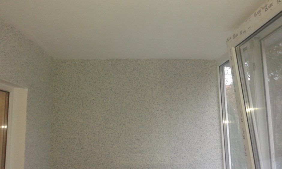 Декоративная штукатурка на балконе