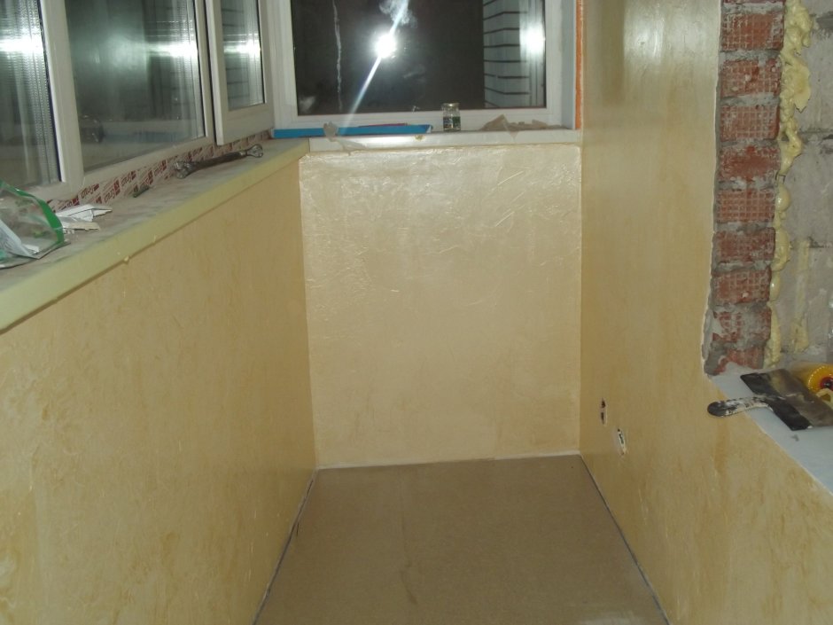 Короед штукатурка на лоджии