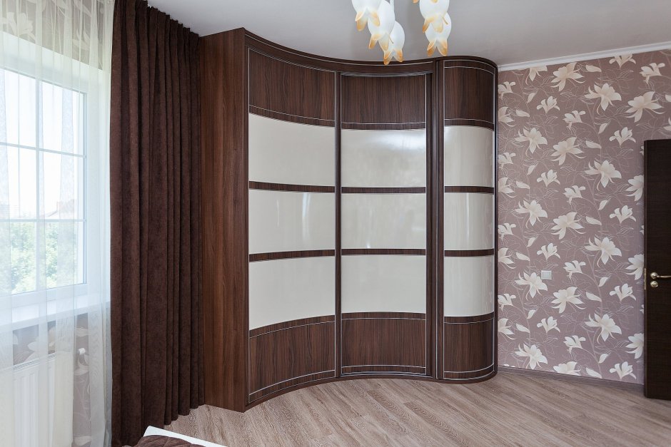 Шкаф купе в подростковую комнату