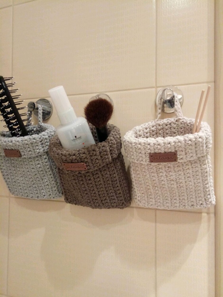 Плетеная полка для хранения в ванной