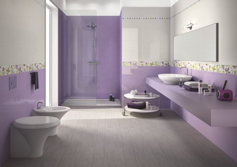 Фиолетовая ванная комната в полуторке