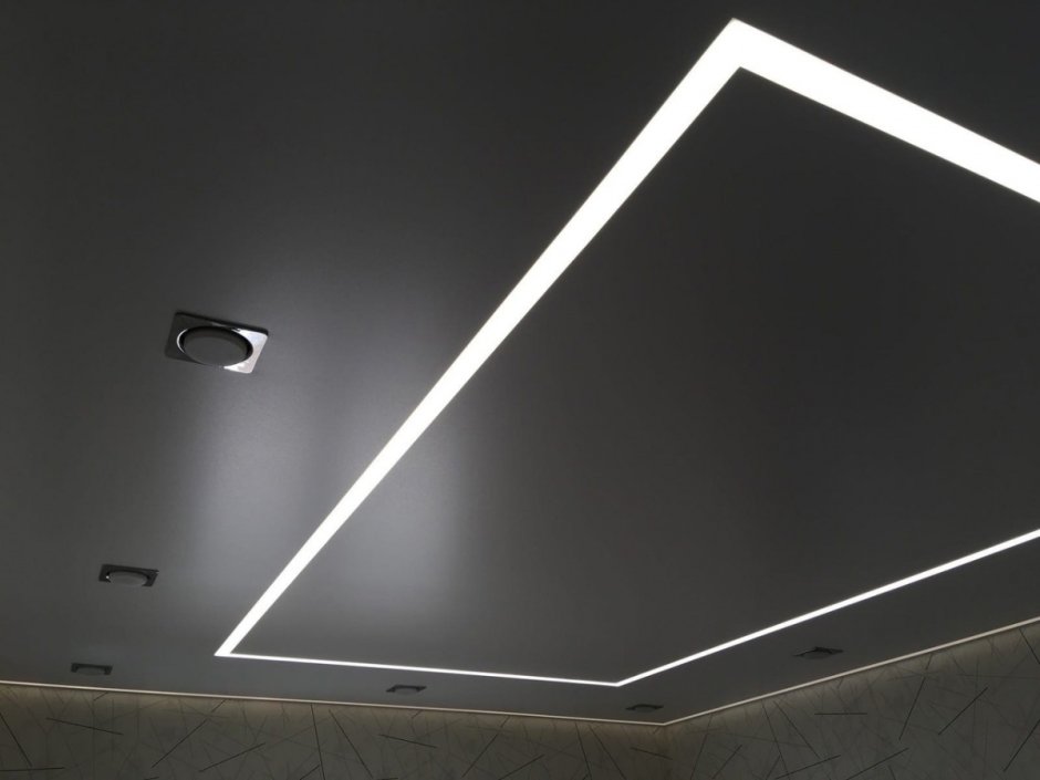 Контурная светодиодная подсветка потолка