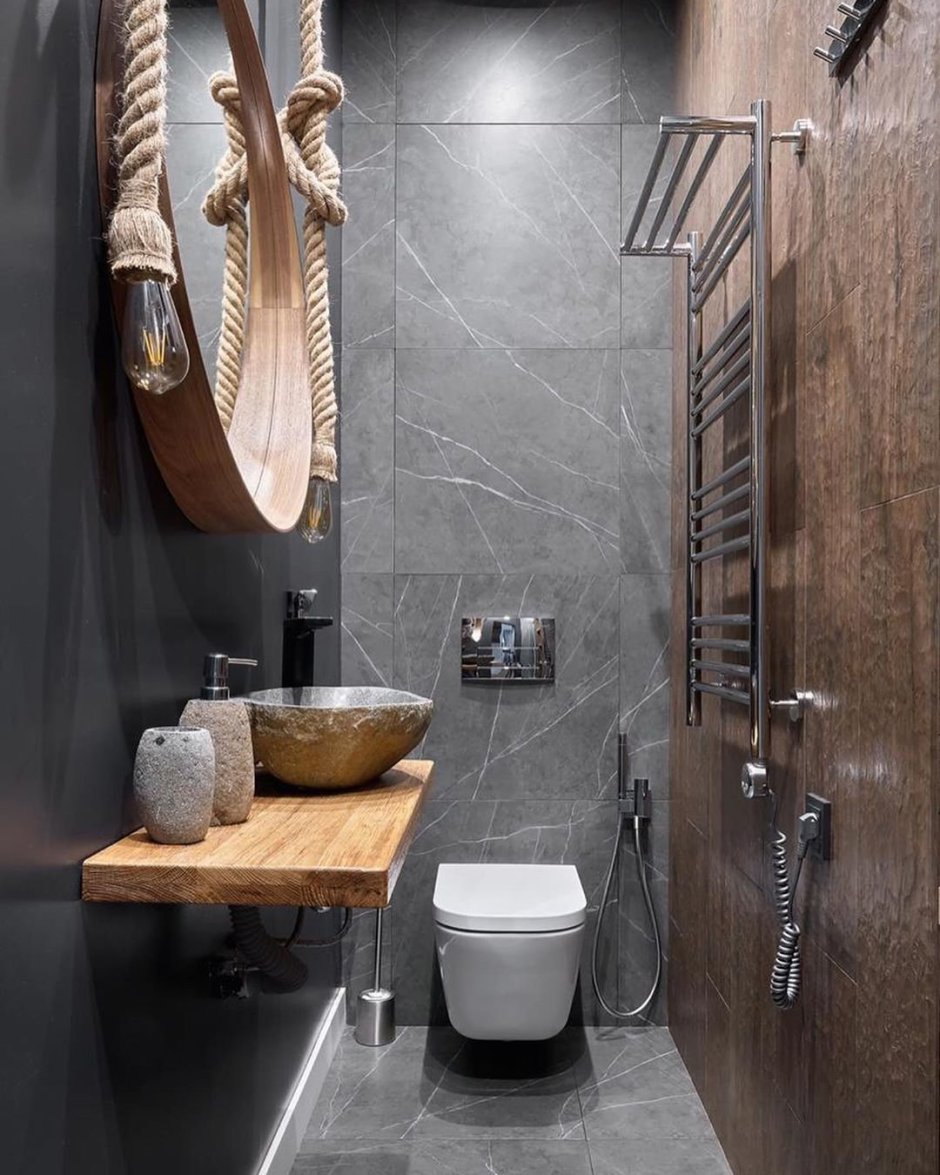 Окно над унитазом