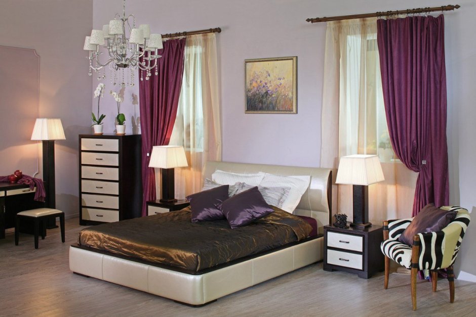 Спальня с темно коричневой мебелью