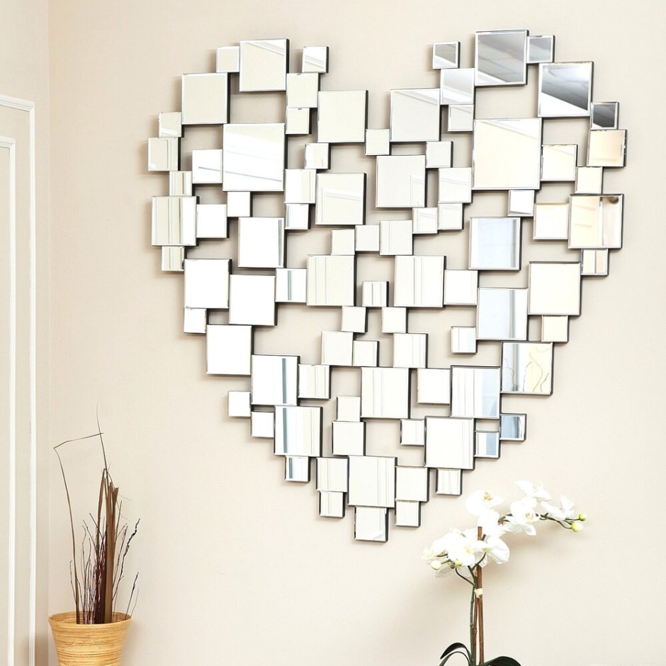 Зеркала кубиками на стене