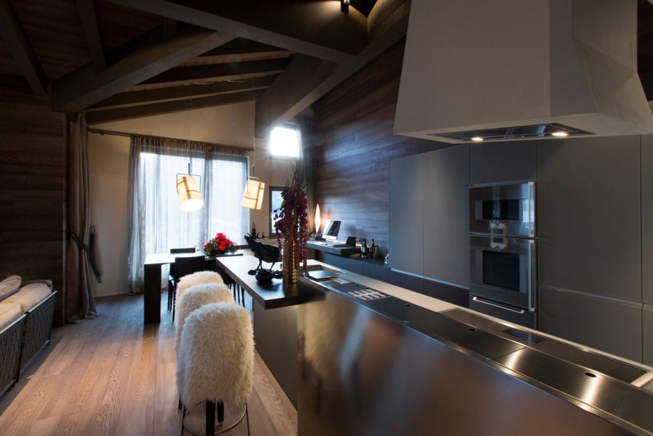 Chalet Interior шинопровод