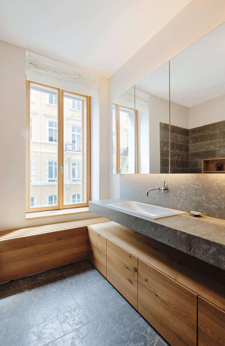 Красивые Ванные комнаты с душевой в современном стиле