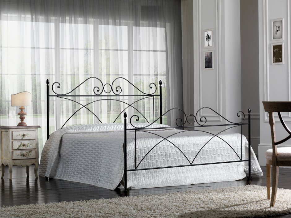 Кровать Gothic Style Bed
