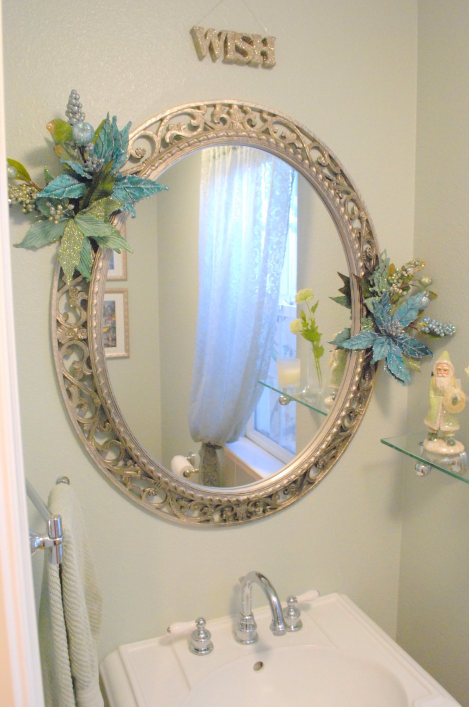 Декорация зеркала в ванной
