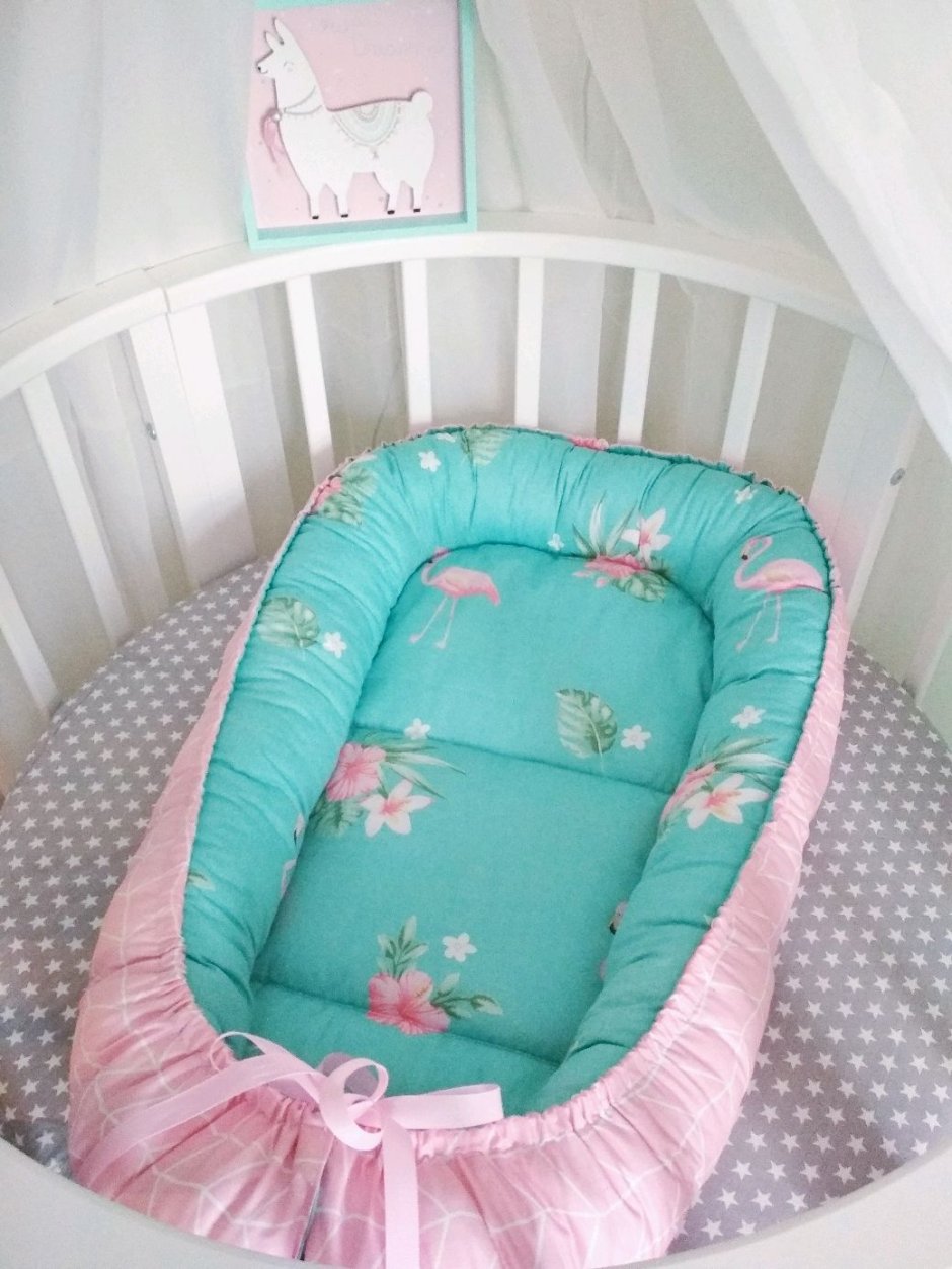 Круглая кроватка для малыша