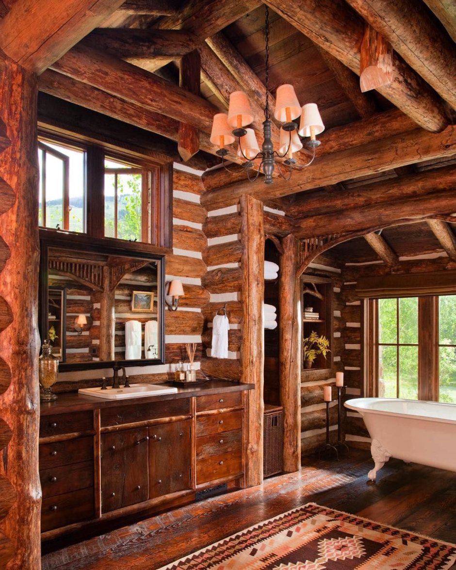 Необычный интерьер деревянного дома