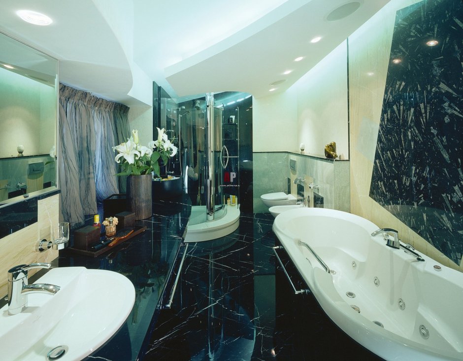 Современная ванная комната с джакузи