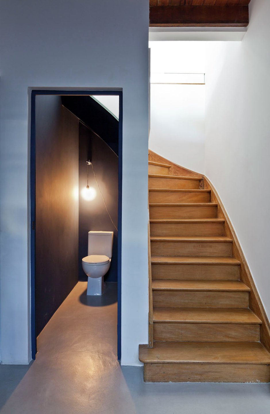 Туалет под лестницей планировка