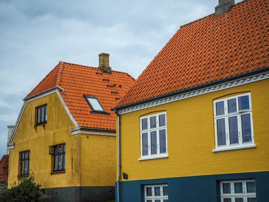 Желтый дом в Дании