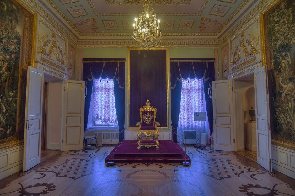 Тронная императрицы Гатчинский дворец