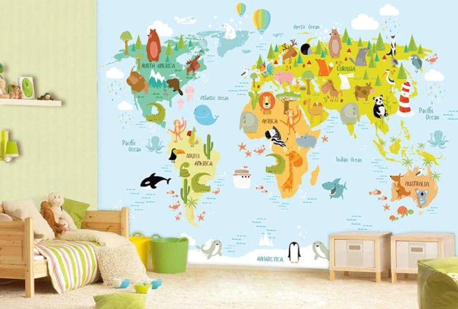 Детские комнаты с картой мира на стене