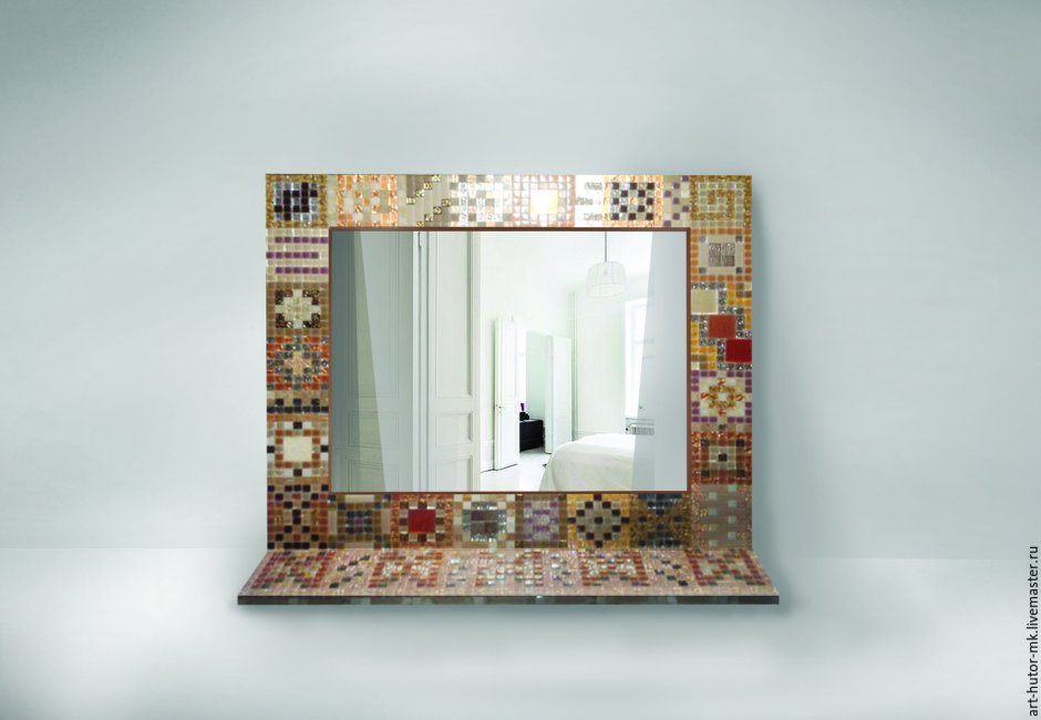 Зеркало декорированное мозаикой