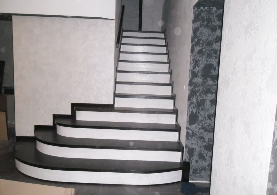Лестница ступени мрамор подступенок керамогранит
