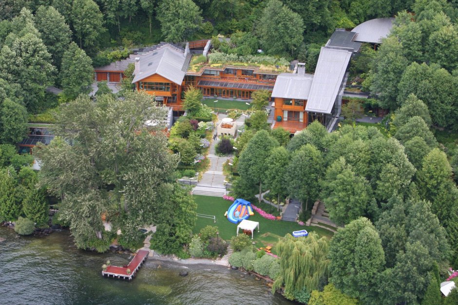 Дом Билла Гейтса на озере Вашингтон