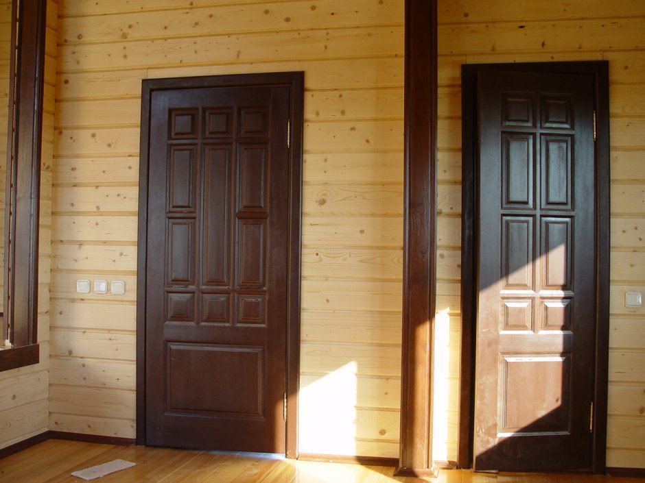 Деревянные окна и двери