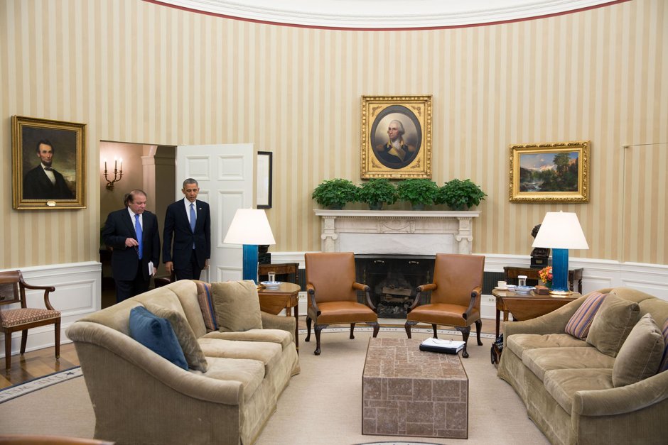 Овальный кабинет в белом доме Трамп