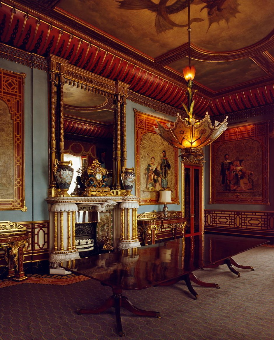 Пиано Нобиль Букингемский дворец