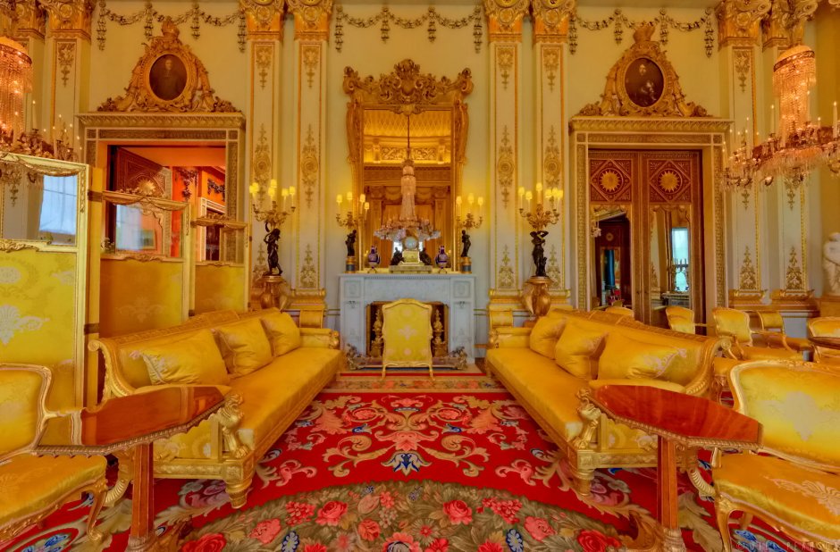 Букингемский дворец спальня королевы
