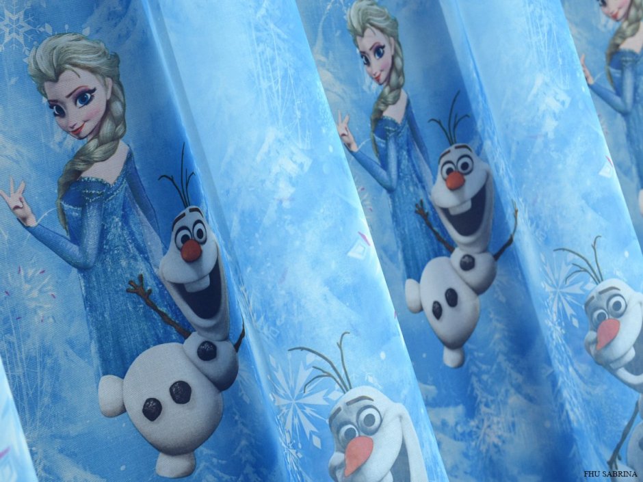 Фотообои Komar Disney 4-498 Frozen Winter Land