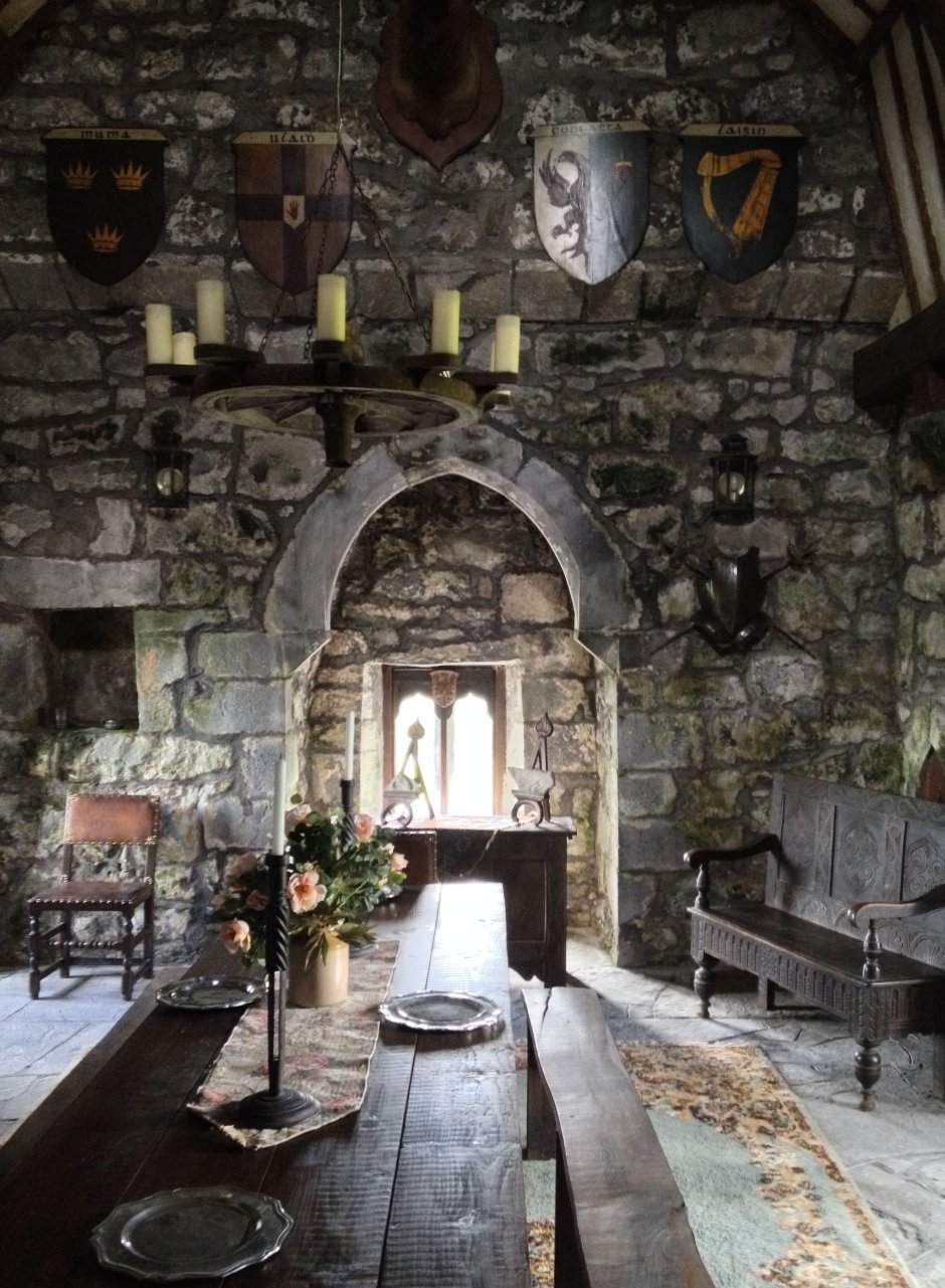 Рыцарский зал интерьер рыцарского замка