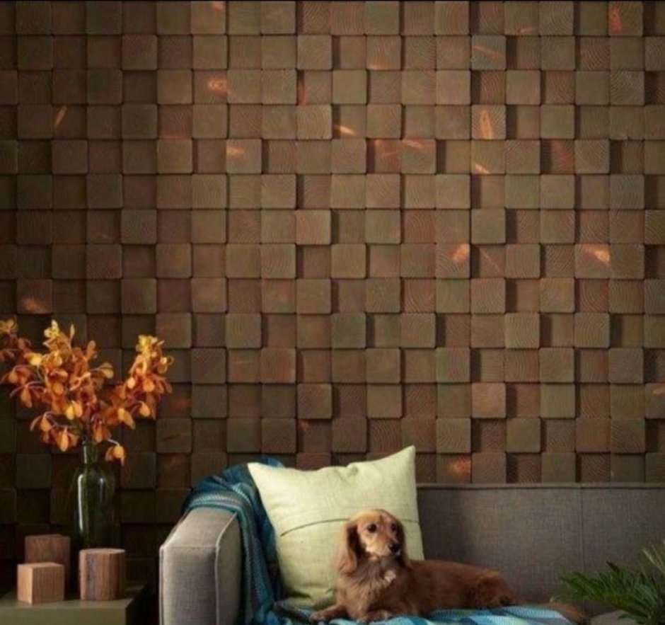 Декор стены деревянными брусками