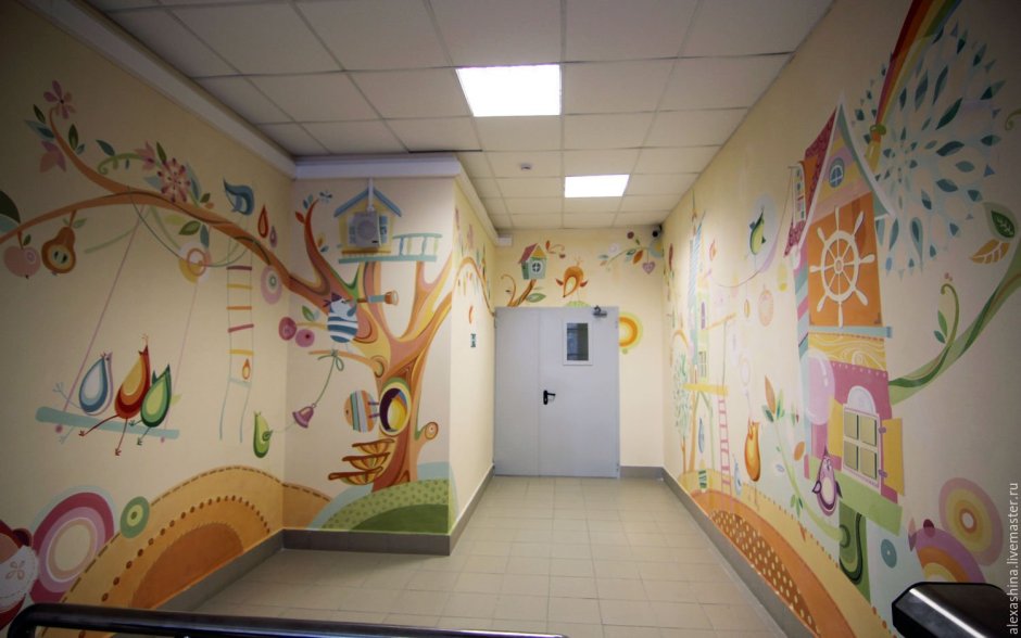 Стены в детском саду