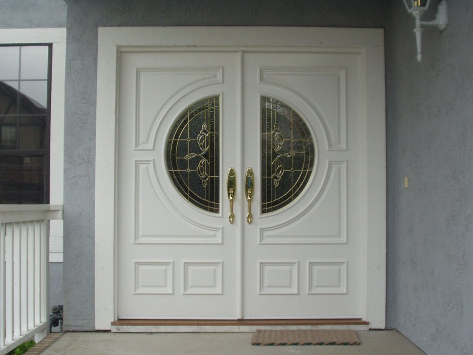 Наружная дверь в частный дом