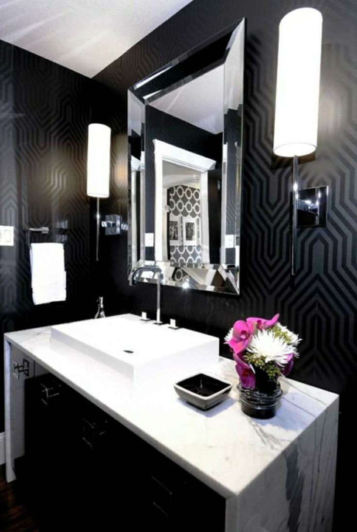 Интерьер ванной в черно-белом стиле