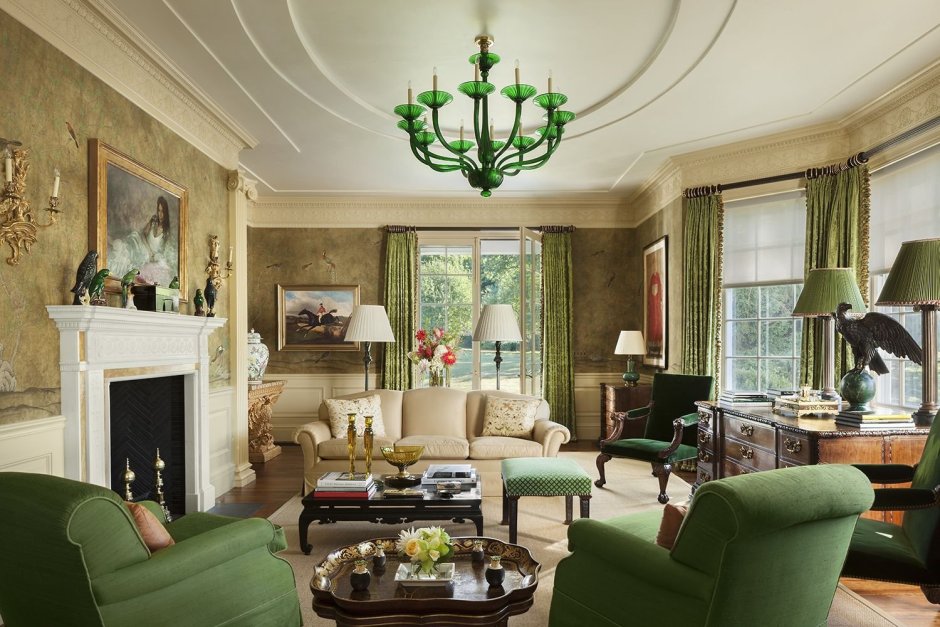 Зеленая гостиная в классическом стиле