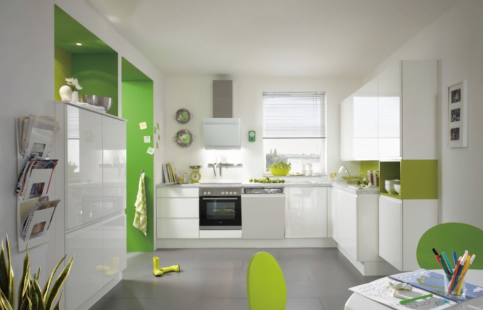 Кухня бело зеленая в современном стиле