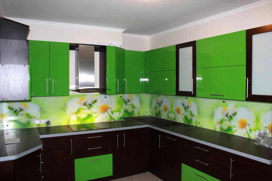 Стеновая панель для кухни зеленая