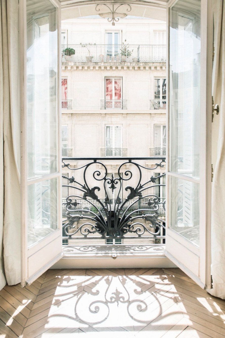 Французские Балкончики Париж