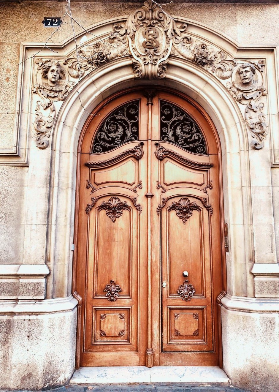 Двери Барселоны архитектура