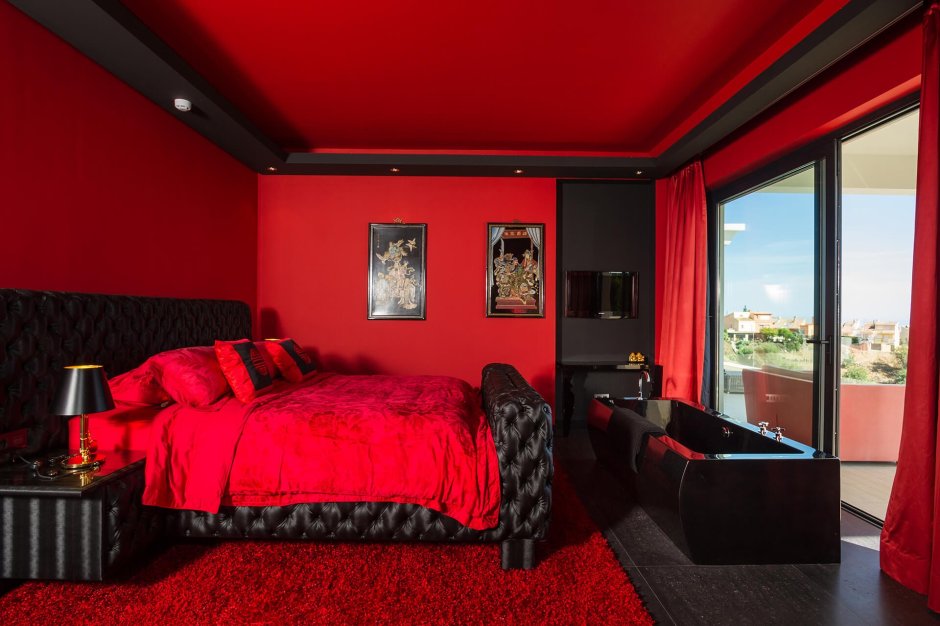 Спальня в черно красных тонах