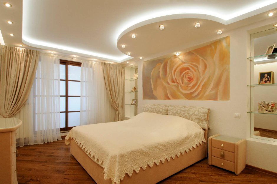 Подвесной потолок в спальне