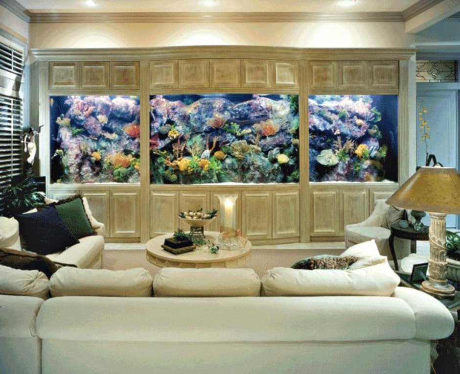 Морской аквариум в гостиной