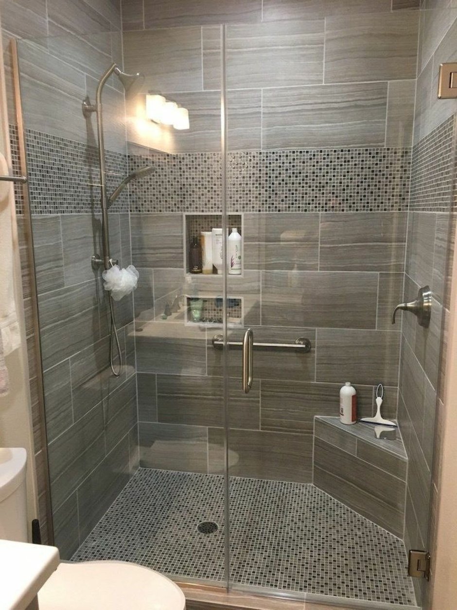 Ванная комната с душевой зоной