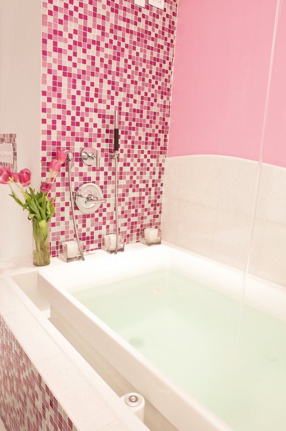 Ванная комната розовая мозаика