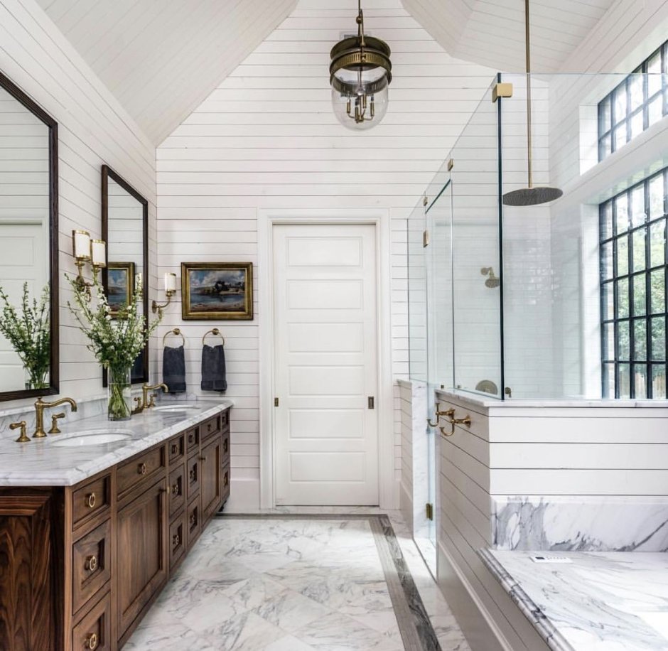 Farmhouse Bathroom