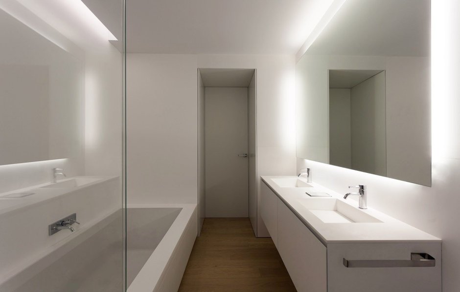 Освещение ванной комнаты в стиле Минимализм