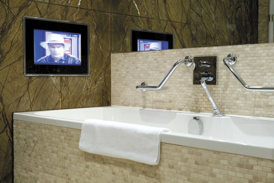 Влагостойкий телевизор для ванной